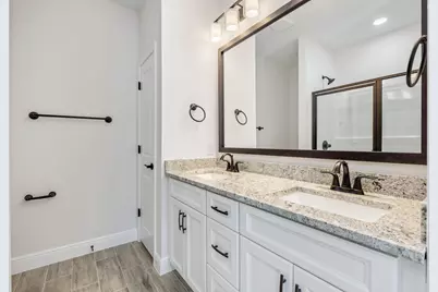 751 E Chestnut East Avenue E, Crestview, FL 32536 - Photo 20