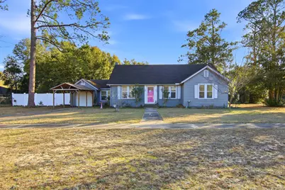 302 E 2nd Avenue E, Crestview, FL 32536 - Photo 2