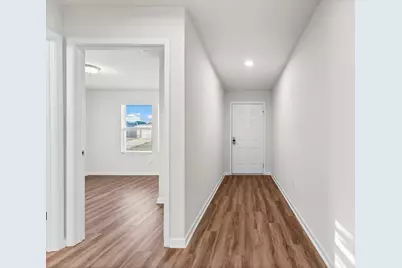 698 Whispering Creek Avenue, Freeport, FL 32439 - Photo 4