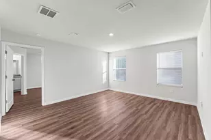 698 Whispering Creek Ave, Freeport, FL 32439 - Photo 18