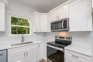 583 Brock Ave, Crestview, FL 32539 - Photo 10