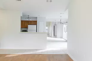 206 Parkwood Cir, Niceville, FL 32578 - Photo 8