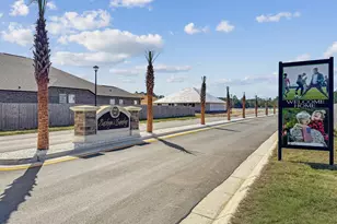 7556 Hatteras Dr, Navarre, FL 32566 - Photo 8