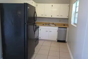 712 Newport Dr, Fort Walton Beach, FL 32547 - Photo 8