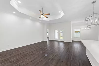 8369 Segura Street, Navarre, FL 32566 - Photo 10