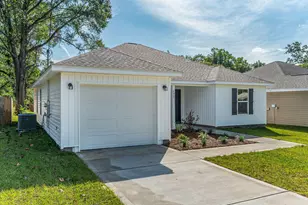 691 S 11th Street S, Defuniak Springs, FL 32435 - Photo 2