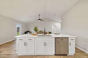 6208 Redeemer Wy, Crestview, FL 32539 - Photo 10