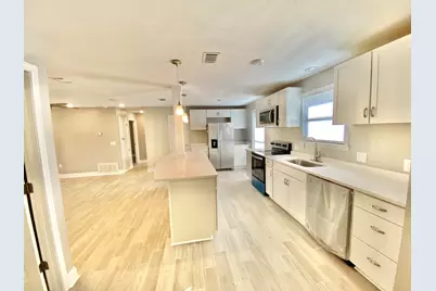 795 Bay Street, Crestview, FL 32536 - Photo 8