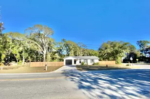 795 Bay St, Crestview, FL 32536 - Photo 1