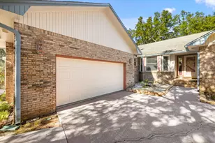 125 E Bermuda Circle E, Niceville, FL 32578 - Photo 4