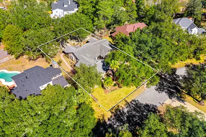 125 E Bermuda Circle E, Niceville, FL 32578 - Photo 6