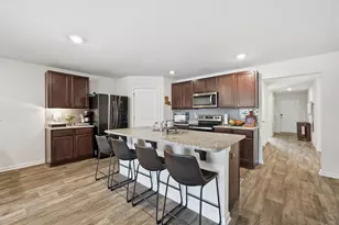 1056 Limpkin St St, Crestview, FL 32539 - Photo 6