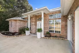 421 Marquette St, Valparaiso, FL 32580 - Photo 8