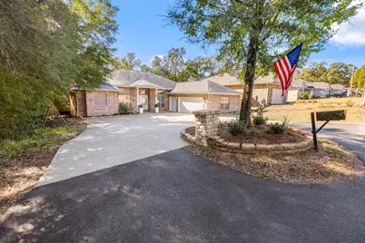 421 Marquette Street, Valparaiso, FL 32580 - Photo 4