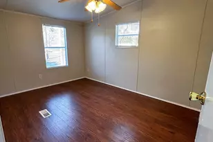 2244 Jeannie St, Navarre, FL 32566 - Photo 14