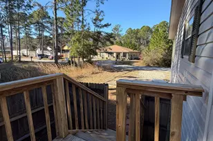 2244 Jeannie St, Navarre, FL 32566 - Photo 4