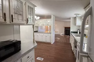 2244 Jeannie St, Navarre, FL 32566 - Photo 10