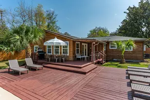 111 NE Patton Dr NE, Fort Walton Beach, FL 32547 - Photo 2