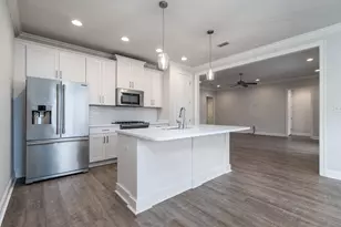 718 Woods Dr, Niceville, FL 32578 - Photo 12