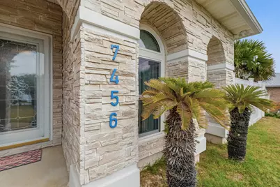 7456 Woodmont Road, Navarre, FL 32566 - Photo 8