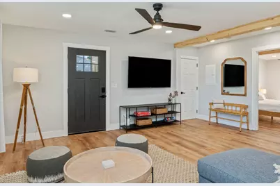 342 SE Hollywood Boulevard SE, Fort Walton Beach, FL 32548 - Photo 6