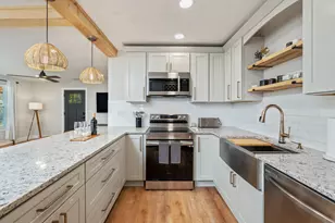 342 SE Hollywood Blvd SE, Fort Walton Beach, FL 32548 - Photo 14