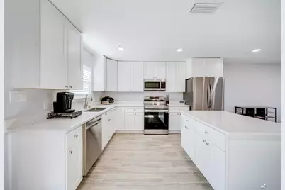 5318 Peppertree Court, Panama City, FL 32404 - Photo 8