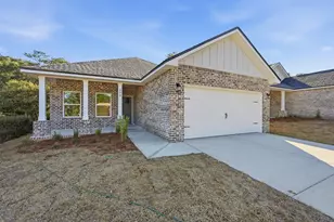 970 Texas Pkwy, Crestview, FL 32536 - Photo 2