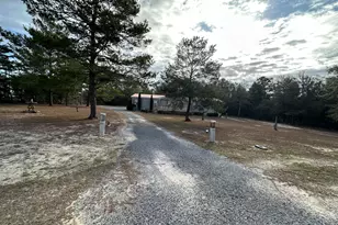 618 Oakridge Rd, Defuniak Springs, FL 32433 - Photo 1