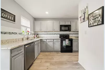 40 11th Street #K85, Shalimar, FL 32579 - Photo 1