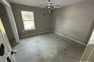 9030 Deer Ln, Navarre, FL 32566 - Photo 12