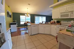 6568 Fern St, Navarre, FL 32566 - Photo 4