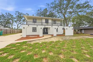 120 Dyer St, Niceville, FL 32578 - Photo 1