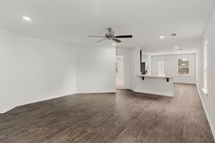 545 Earl Godwin Rd, Freeport, FL 32439 - Photo 6