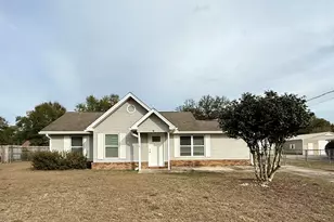 218 W Walker Circle Circle W, Crestview, FL 32539 - Photo 2