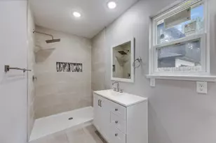 749 Amos St, Crestview, FL 32539 - Photo 12