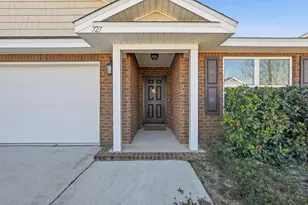 727 Widgeon Wy, Crestview, FL 32539 - Photo 2