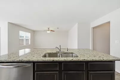 727 Widgeon Way, Crestview, FL 32539 - Photo 8