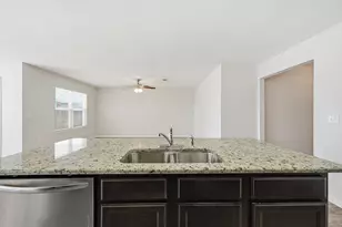 727 Widgeon Wy, Crestview, FL 32539 - Photo 8