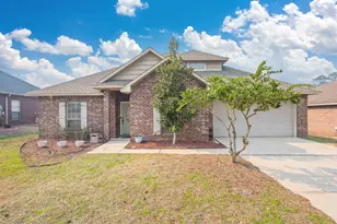 4627 Hermosa Rd, Crestview, FL 32539 - Photo 2