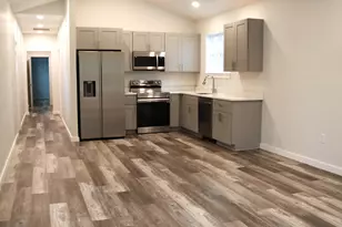 156 N 7th Street N, Defuniak Springs, FL 32433 - Photo 2