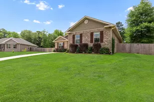 6437 Amanda Ct, Crestview, FL 32536 - Photo 4