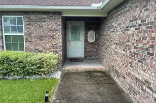 728 Riva Ridge Dr, Crestview, FL 32539 - Photo 2