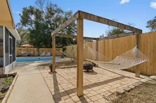 676 NE Merioneth Dr NE, Fort Walton Beach, FL 32547 - Photo 36