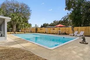 676 NE Merioneth Dr NE, Fort Walton Beach, FL 32547 - Photo 34