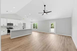 3201 Liz Ct, Crestview, FL 32539 - Photo 4