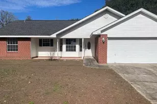 326 Riverchase Blvd, Crestview, FL 32536 - Photo 1