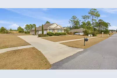 334 Tournament Lane, Freeport, FL 32439 - Photo 2