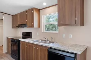 265 E Michaelangelo Road E, Defuniak Springs, FL 32433 - Photo 8