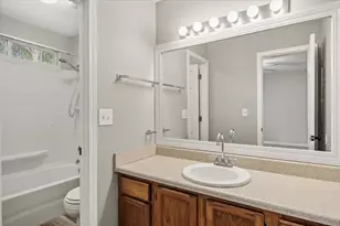 924 Emily Cir, Fort Walton Beach, FL 32547 - Photo 8